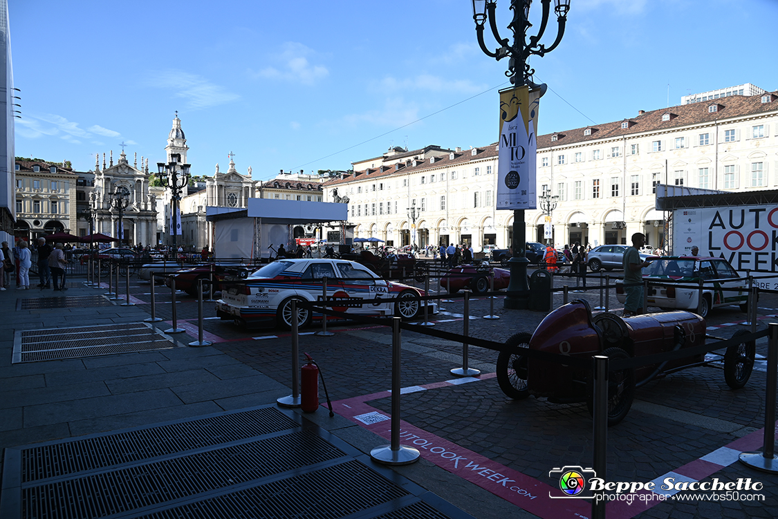 VBS_3966 - Autolook Week - Le auto in Piazza San Carlo.jpg
